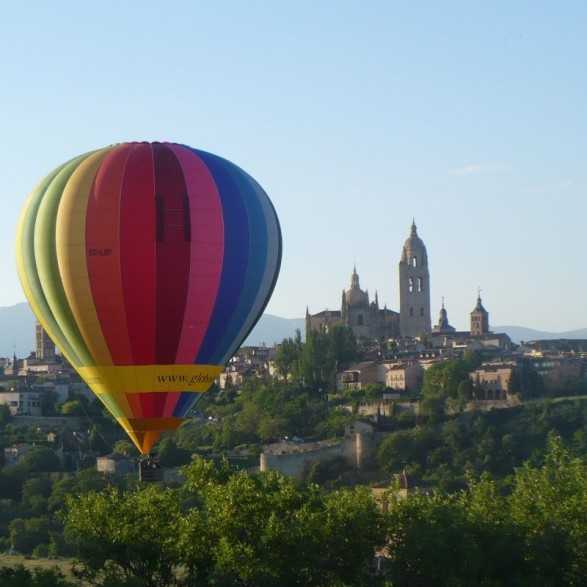 Vuelos en Globo-Descubre Segovia desde el aire