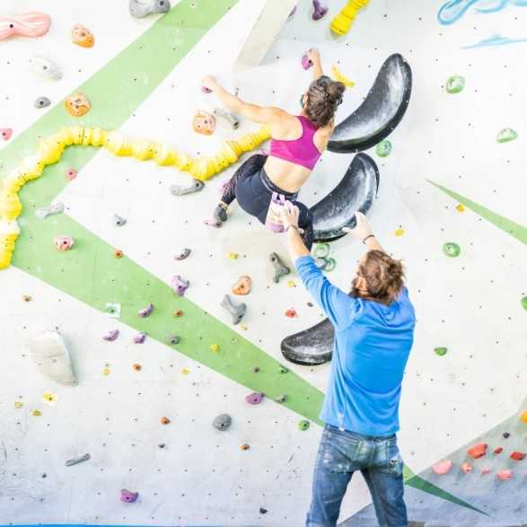 ROCRODROMO MADRID Boulder - Bautismo de Escalada -19,95€