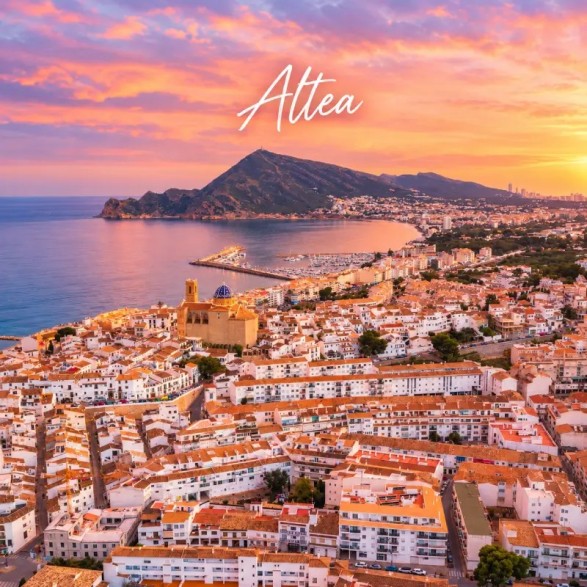 Tour Altea y Villajoyosa desde Alicante con transporte/guia