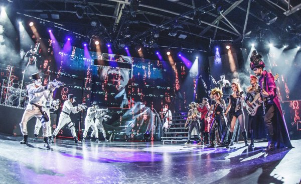 Wah Madrid Show Musical y Gastronómico